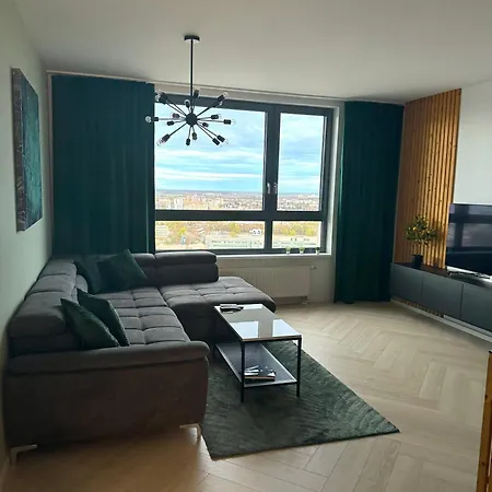 Luxusny Na 21 Poschodi S Parkovanim Zadarmo Ba * Pressburg