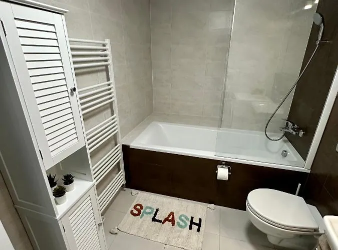 Luxusny Na 21 Poschodi S Parkovanim Zadarmo Ba * براتسيلافا