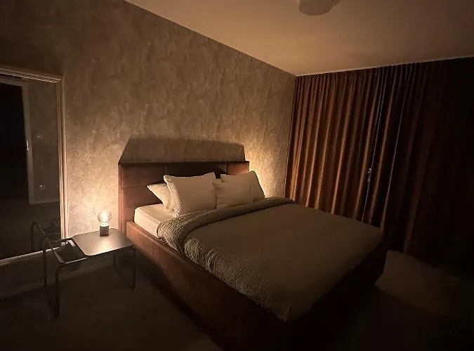 Luxusny Na 21 Poschodi S Parkovanim Zadarmo Ba * براتسيلافا