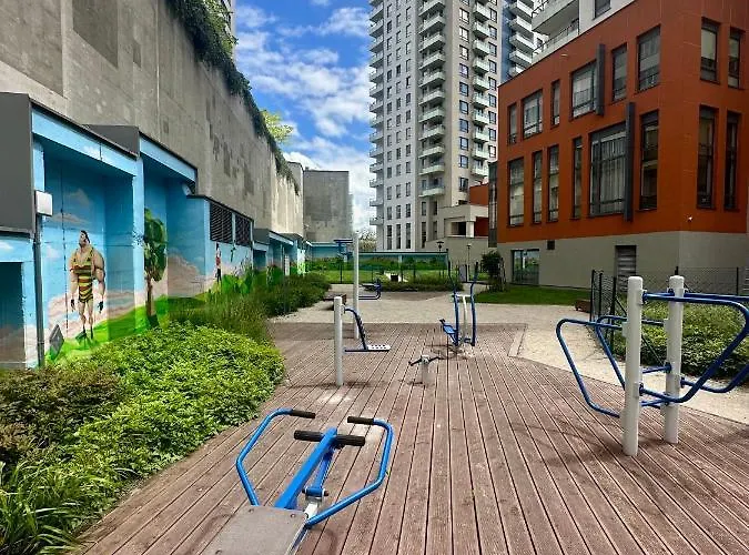 Appartement Luxusny Na 21 Poschodi S Parkovanim Zadarmo Ba *