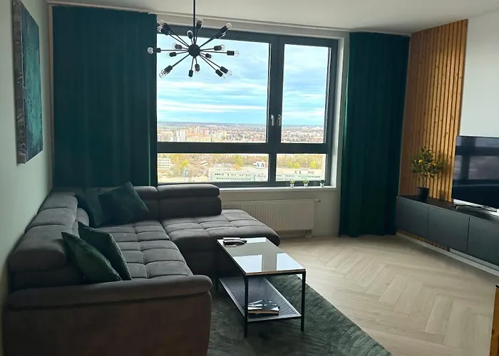 Luxusny Na 21 Poschodi S Parkovanim Zadarmo Ba * براتسيلافا