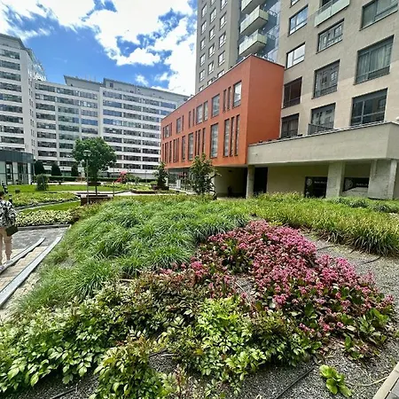 アパート Luxusny Na 21 Poschodi S Parkovanim Zadarmo Ba ブラチスラヴァ