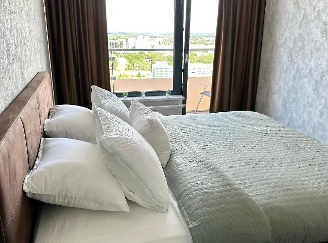 아파트 Luxusny Na 21 Poschodi S Parkovanim Zadarmo Ba