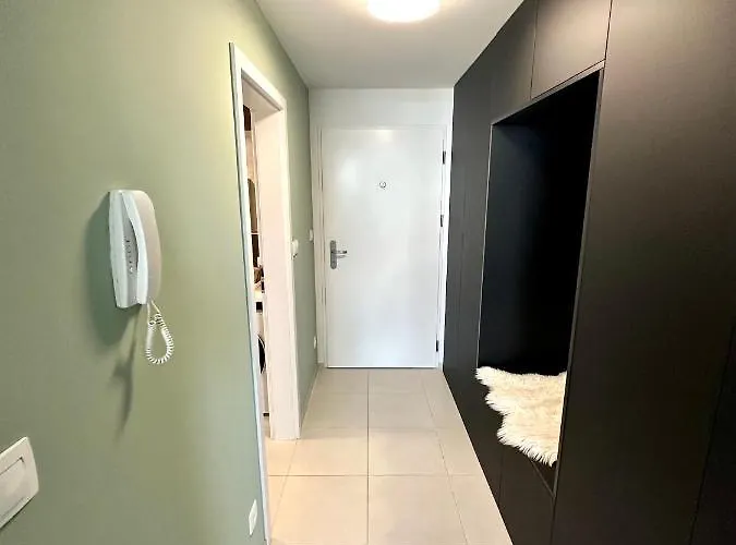 Luxusny Na 21 Poschodi S Parkovanim Zadarmo Ba Appartement Bratislava