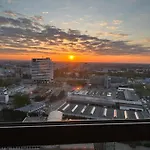 Luxusný Na 21 Poschodí S Parkovaním Zadarmo Ba Apartmán *