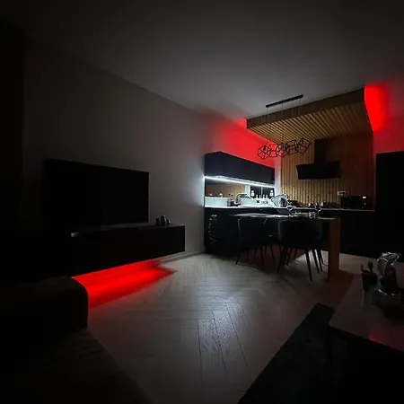 Luxusny Na 21 Poschodi S Parkovanim Zadarmo Ba Apartment